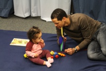 Brain’s executive function of bilinguals is more active than that of monolinguals as early as 11 months of age Brain’s executive function of bilinguals is more active than that of monolinguals as early as 11 months of age