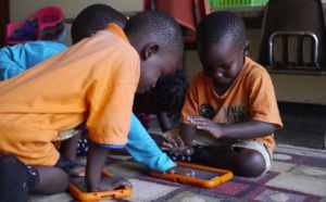 Ethiopian children learn English with tablets